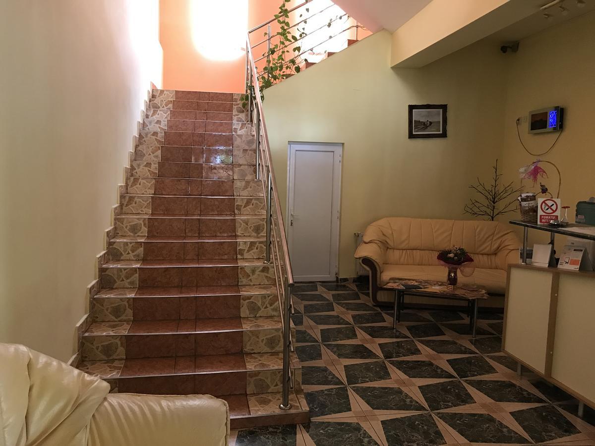 Vila Tanamera Hotel Moneasa Ngoại thất bức ảnh