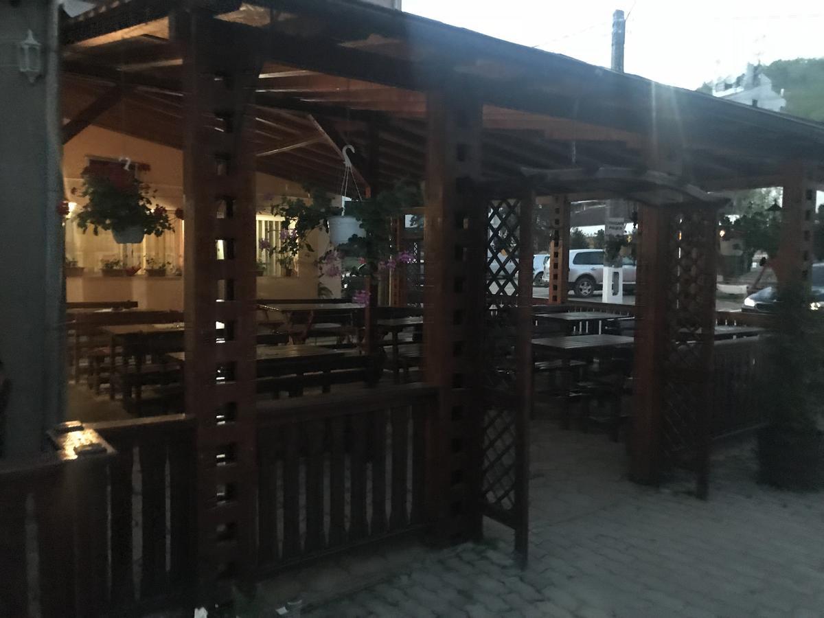 Vila Tanamera Hotel Moneasa Ngoại thất bức ảnh